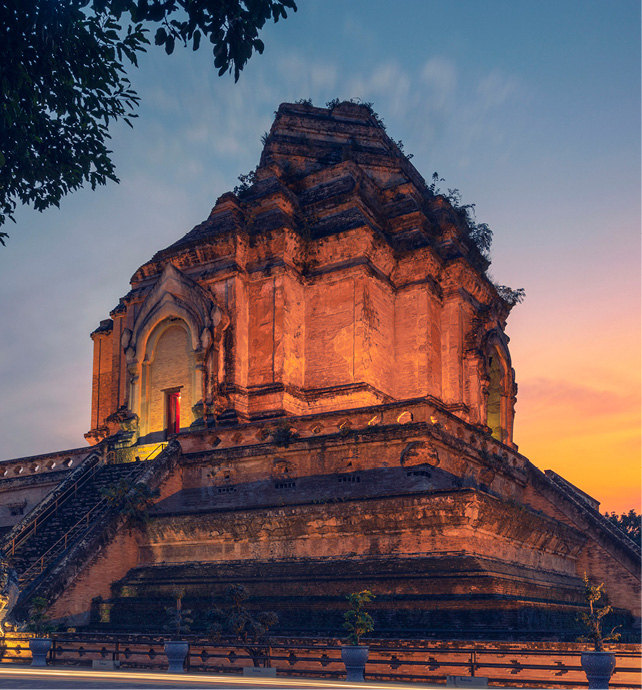 Wat Chedi Luang Chiang Mai Thailand