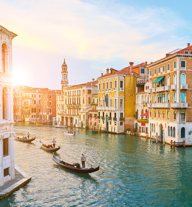 Boats ponting in Venice